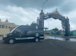 Limousine TRƯỜNG THỊNH  phục vụ đoàn khách gia đình tham quang du lịch tại biển đảo nha trang VINPEARL