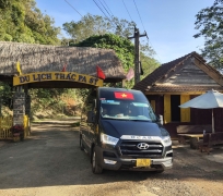 Xe Limousine 12 Chỗ