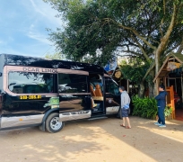 Xe Ford 2025 Limousine thượng Đỉnh 10 Chỗ 12 Chỗ