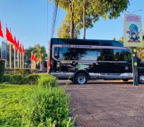 Xe Ford 2025 Limousine thượng Đỉnh 10 Chỗ 12 Chỗ