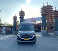 Xe Ford 2025 Limousine thượng Đỉnh 10 Chỗ 12 Chỗ