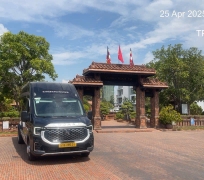 Xe Ford 2025 Limousine thượng Đỉnh 10 Chỗ 12 Chỗ