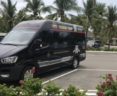 Chơi golf cùng du khách tại sân golf SeaLink Phan Thiết
