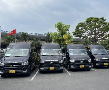 4 xe Limousine TRƯỜNG THỊNH phục vụ đoàn khách VIP Đài Loan đi nghĩ dưỡng tại Mũi Né