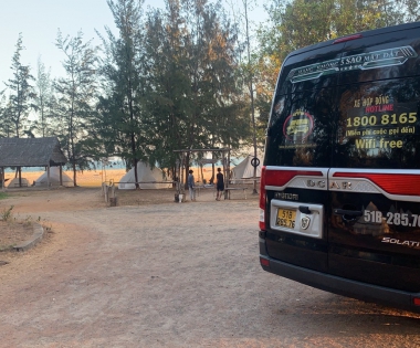 Limousine TRƯỜNG THỊNH đưa khách đi du lịch cấm trại tại Hồ Tràm