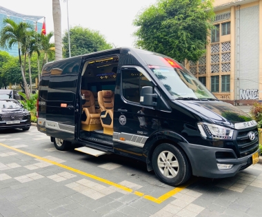 Limousine TRƯỜNG THỊNH  phục vụ đoàn khách Singapore đến làm việc tại TP.HCM