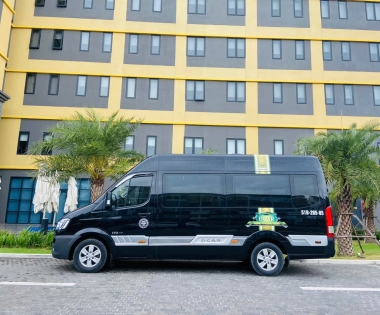 Limousine TRƯỜNG THỊNH hân hạnh phục vụ đoàn khách đài Loan đi ăn trưa tại Tp Mới Bình Dương