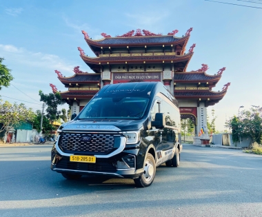 Limousine TRƯỜNG THỊNH hân hạnh được phục vụ đoàn khách đến tham quan chùa Ngọc Xá Lợi tại Vĩnh Long