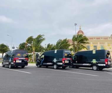 Limousine TRƯỜNG THỊNH hân hạnh phục vụ đoàn khách thăm quan và du lịch tại Thành Phố Biển Nha Trang