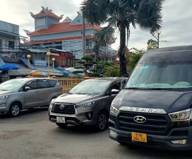 LIMOSINE TRƯỜNG THỊNH, hân hạnh phục vụ đoàn khách Trung Quốc, tham quan du lịch các Chùa và Cồn tại tỉnh Tiền Giang.