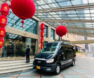 Limousine TRƯỜNG THỊNH hân hạnh được phục vụ Quý Khách đi tham quan và du lịch tại Tp, HCM
