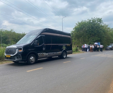 Limousine TRƯỜNG THỊNH hân hạnh phục vụ đoàn công tác đến làm việc tại Sân Bay Quốc Tế Long Thành