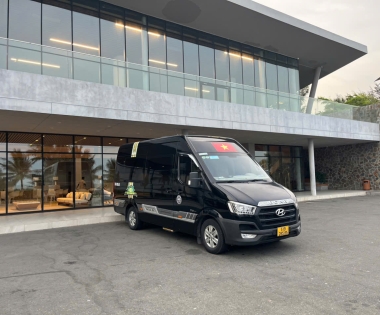 Limousine TRƯỜNG THỊNH  phục vụ đoàn khách tham quan du lịch tại Phan Thiết - Mũi Né