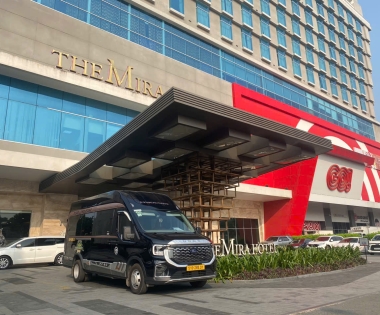 Limousine TRƯỜNG THỊNH  phục vụ đoàn khách tham quan và du lịch tại Mũi Né - Phan Thiết