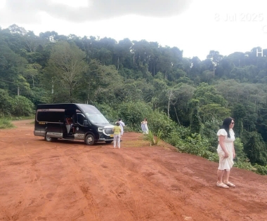 Limousine Trường Thịnh hân hạnh được phục vụ Quý Khách đến tham quan thác PaSỹ