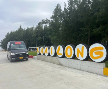 Ngày 2 Limousine Trường Thịnh phục vụ Quý Khách tại Biển Khai Long - Cà Mau