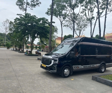 Limousine Trường Thịnh hân hạnh phục vụ Quý Khách đến Viến chùa Chùa Hoằng Pháp Hóc Môn
