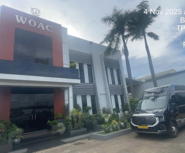 Limousine Trường Thịnh hân hạnh được phục vụ đoàn khách Châu Âu đến tham quan và làm việc tại Bình Dương