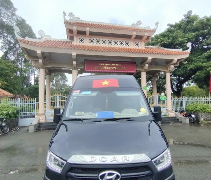 Trường Thịnh Limousine phục vụ đoàn khách tham quan khu di tích cụ phó bảng Nguyễn Sinh Sắc tại Cao Lãnh - Đồng Tháp  